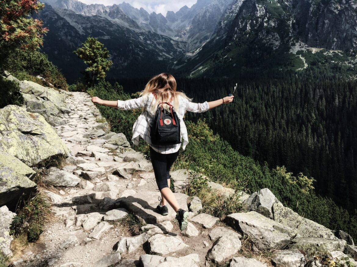 How travel makes us happy?