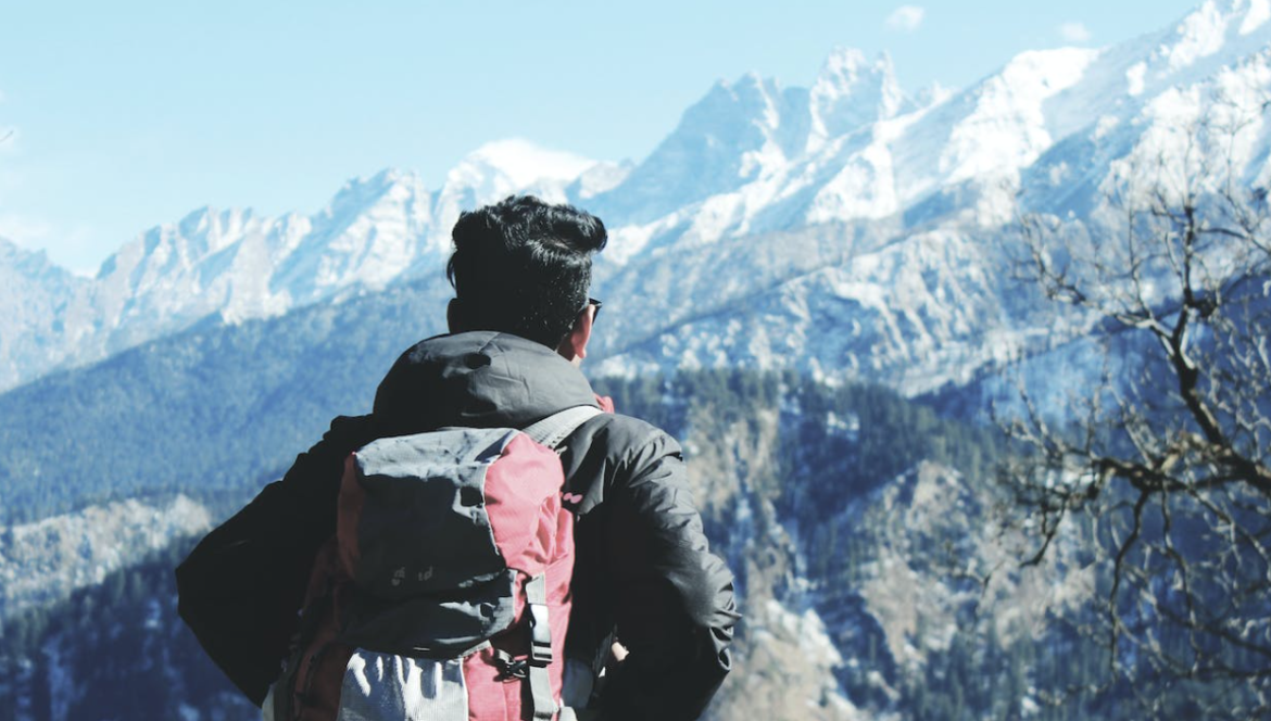 How can traveling makes your mind calm and more positive?